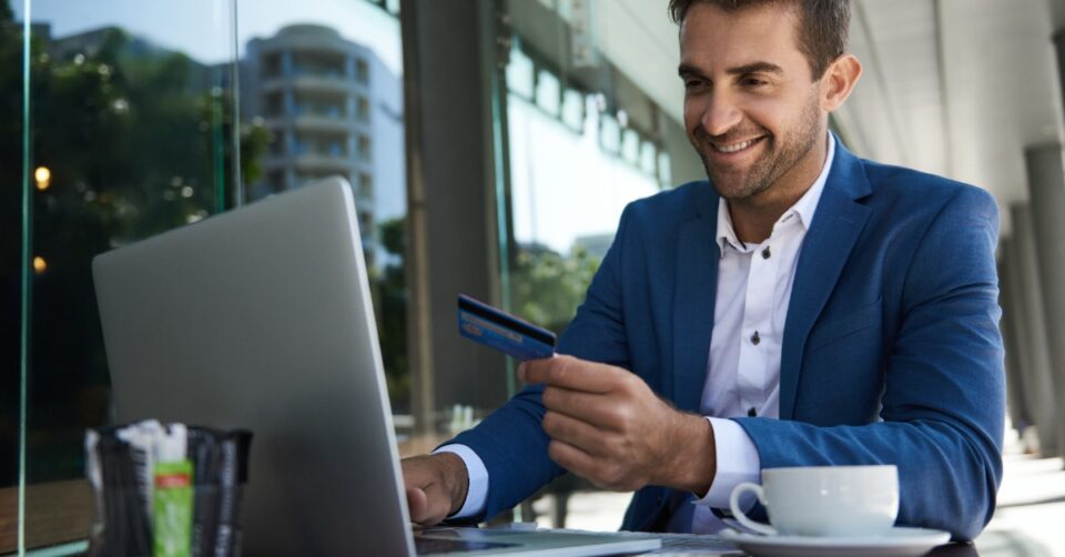 Comment avoir une carte bancaire gratuitement ? Le guide complet